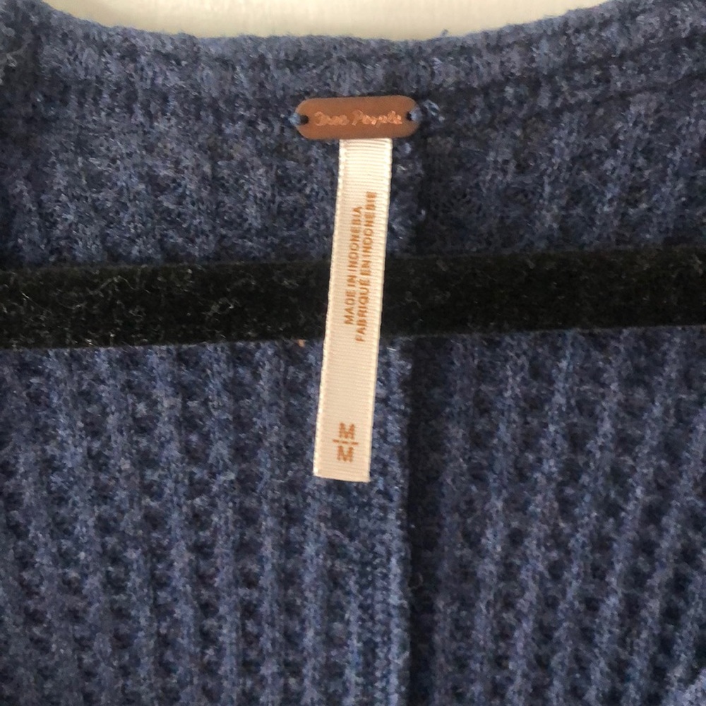 Blue waffle long sleeve free people shirt - Picture 2 of 3